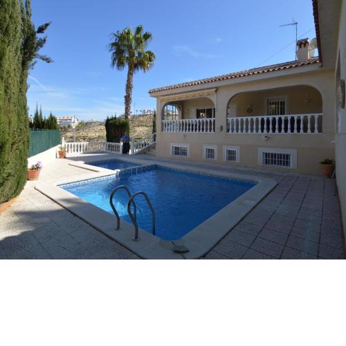 Cozy Villa in Rojales with Private Swimming Pool