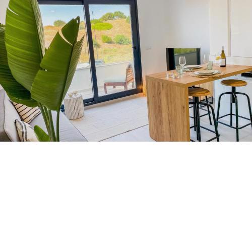 Cozy, well located and balcony sheltered from wind
