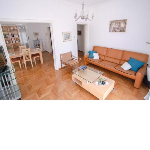 Cozy,fully equipped historic Athens apartment very close to Acropolis
