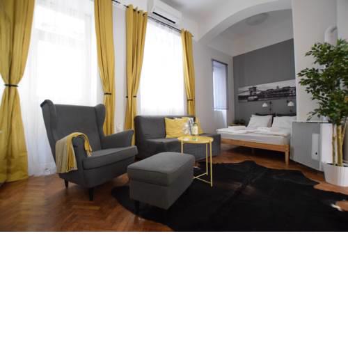 Creative Apartment - Chain Bridge
