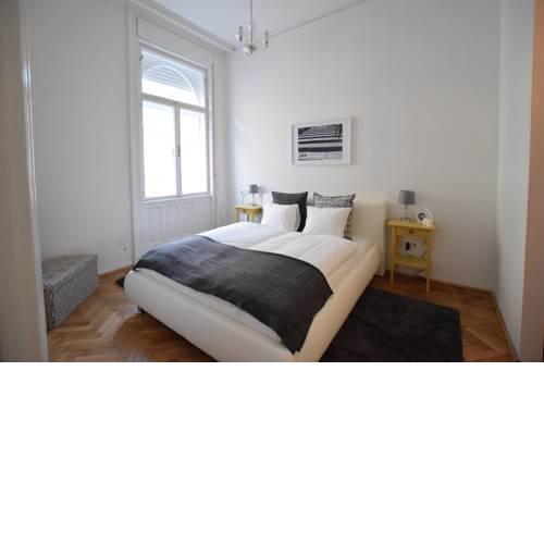 Creative Apartment - Rozsa street