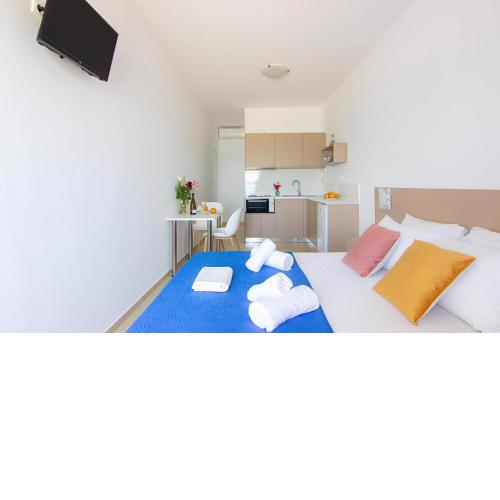 Creta Beachfront Apartment for 2 persons by MPS