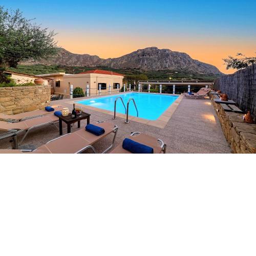 Cretan Kera Villa Heated Pool