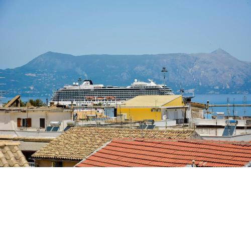 Cruise Line Sea View Apartment