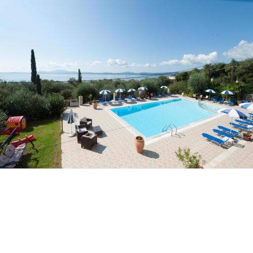 Crystal Blue Aparthotel