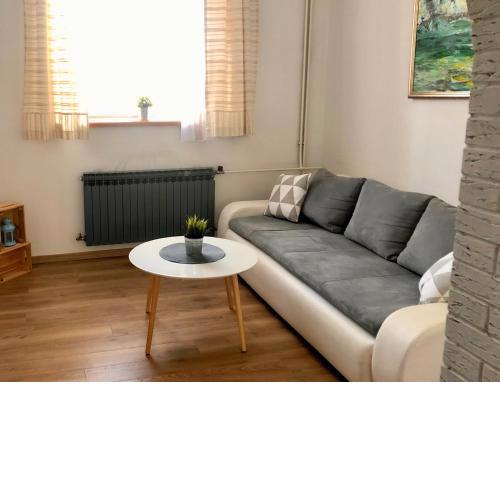 Crystal Lakes Apartment