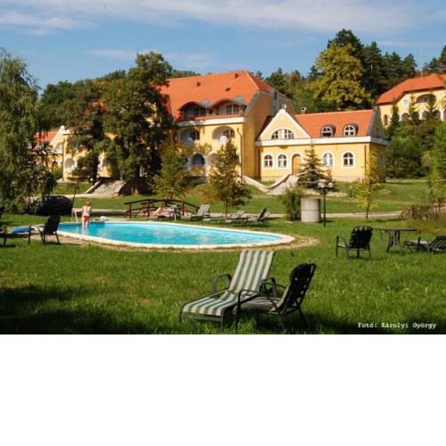 Cseri Kastélyszálló