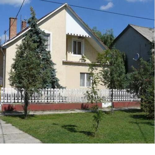 Cserke Gyöngye Apartman