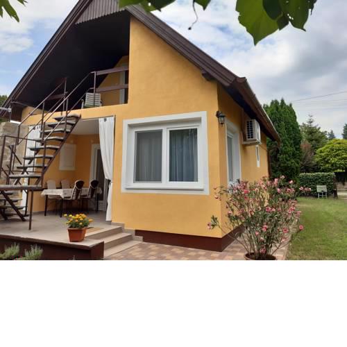 Cs&M Vendégház Gyenesdiás