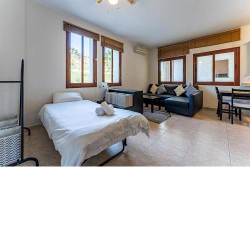 CT 144 - La Cala Boulevard - Studio I