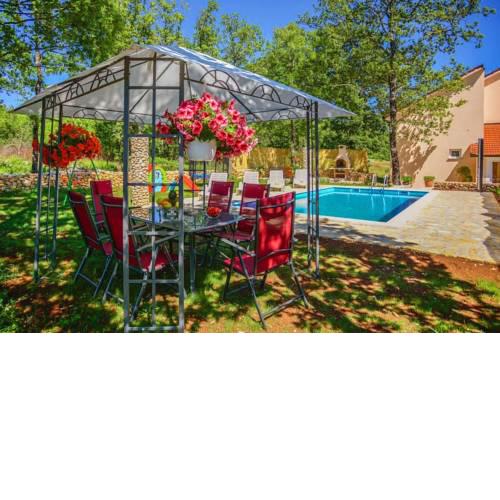 ctim253/ Simply decorated holiday house with a private pool