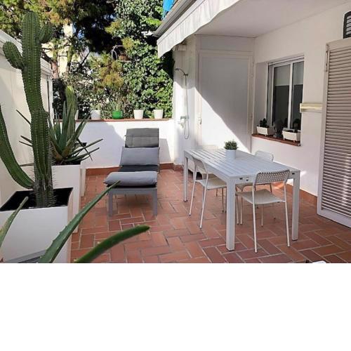 CUBAN GREEN Terrace
