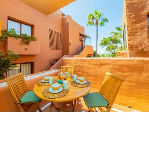 Cubo's Beach & Parking Jardines de Don Carlos