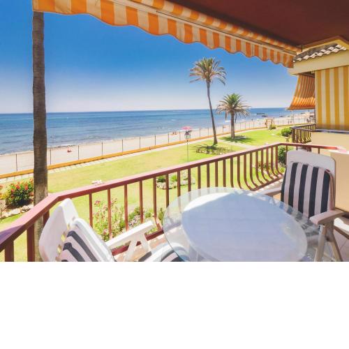Cubo's Lubina Azul Beach