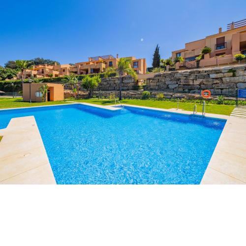 Cubo's Marbella Hills View Golf