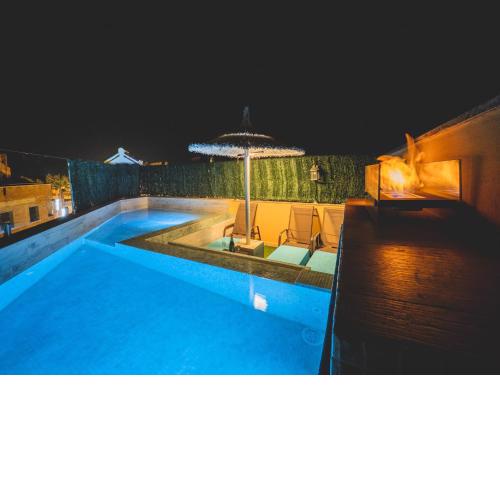 Cubo's Penthouse & Pool La Libertad