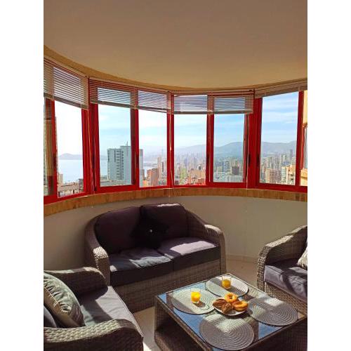 Cumbre Loix Apartment by Agencia Poniente