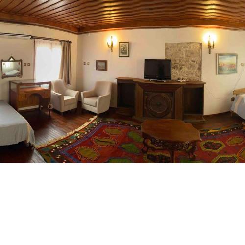 Cunda adasında rum evi