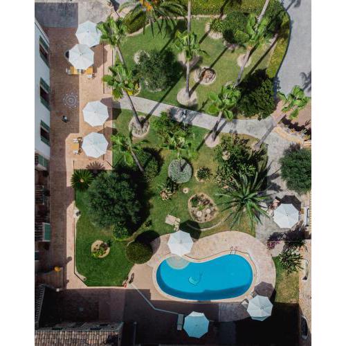 Curolla Petit Hotel