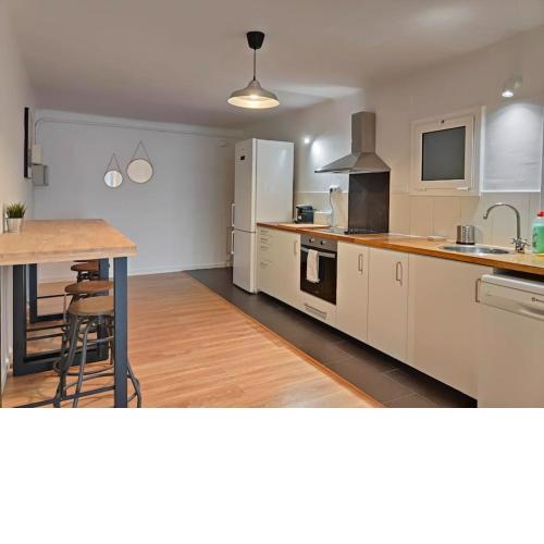 Cute apartment Sant Adria beach