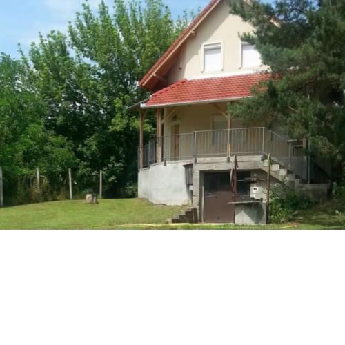 Cute Family House near Visegrád