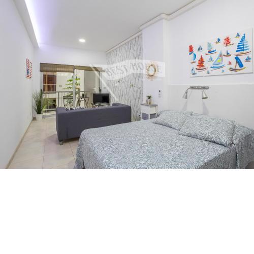 Cute studio close to the beach.