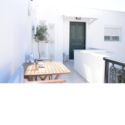 Cute Studio in Milos