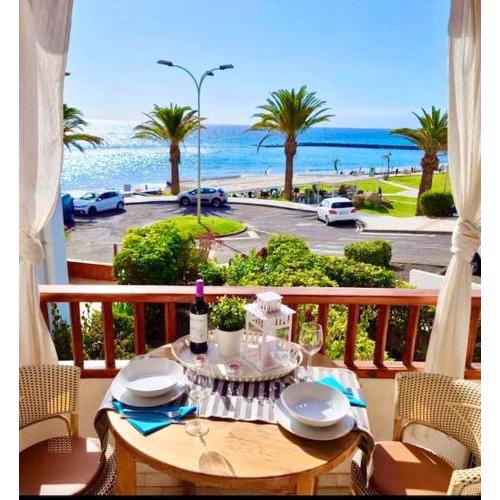 Cute suite on frontline of Tenerife’s best beach!