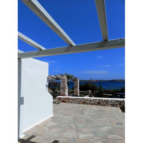 Cycladic seaside studio