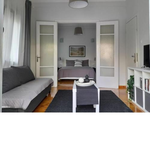 D4 Central Luxury Apartment