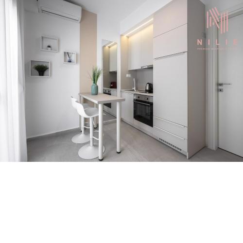 Daglia, Nilie Hospitality MGMT