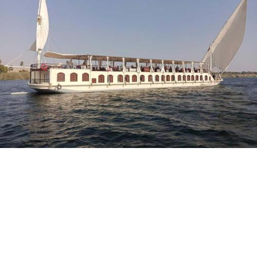 Dahabiya Queen Tiy III