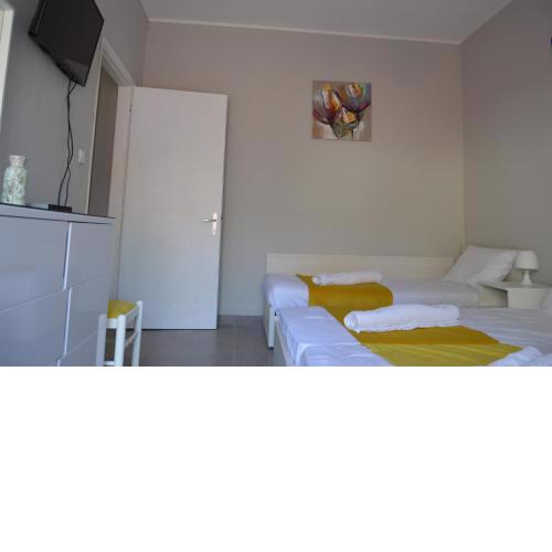 Daisy Apartment