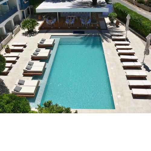 Danae Hotel