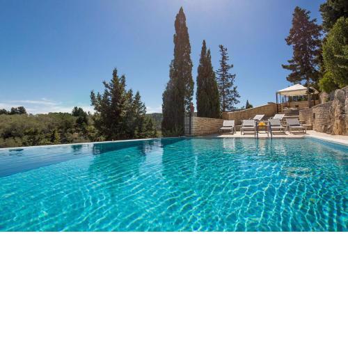 Danai Villa