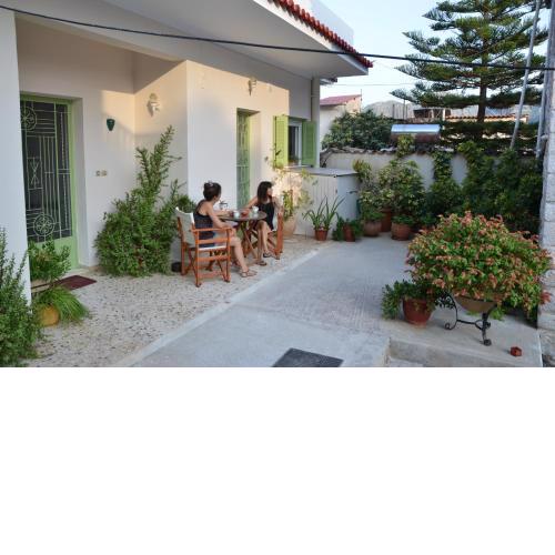 Danesi House