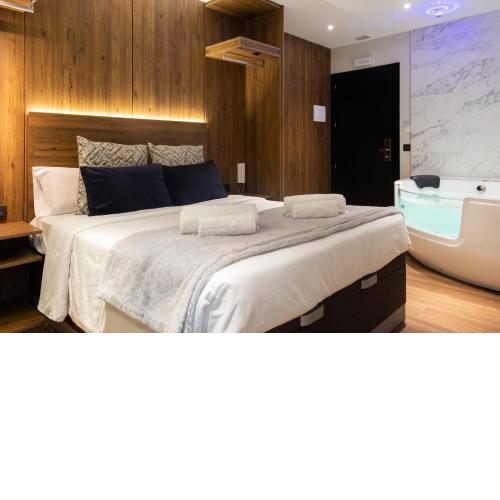 DAOS Suites & Terrace Marbella