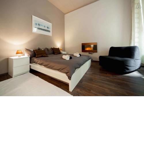 Deak Design Flat