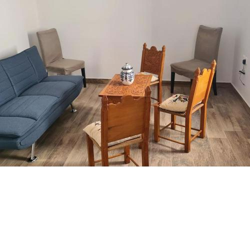 debi's place