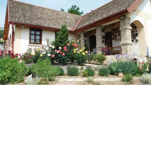 decsi-hegyi apartman