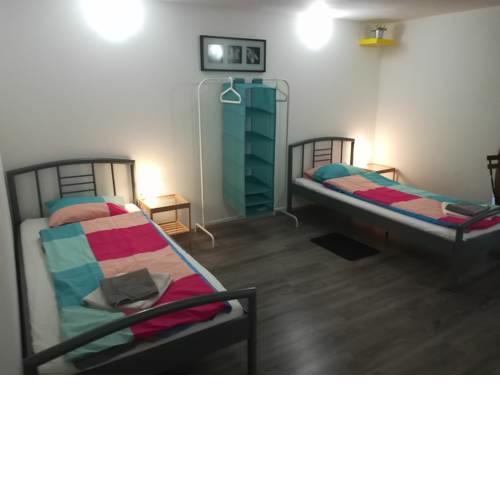 DELHOSTEL