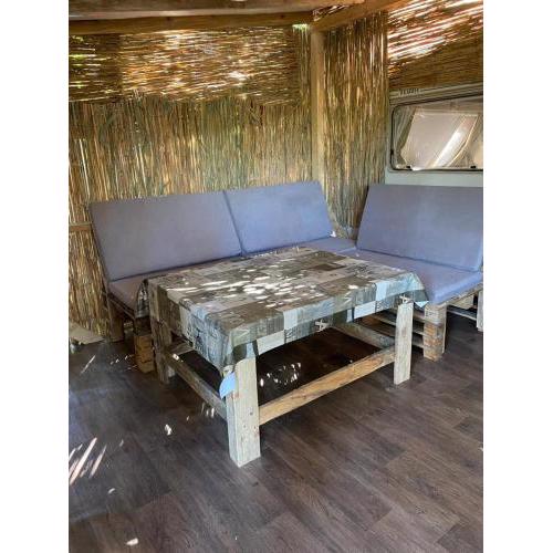 Delightful Beach & Forest Caravan