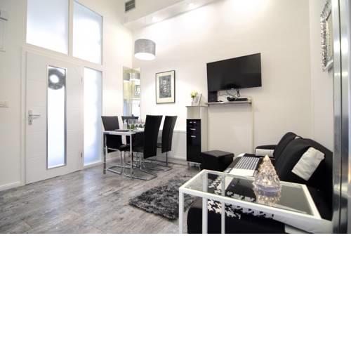 Delux Apartment LEA