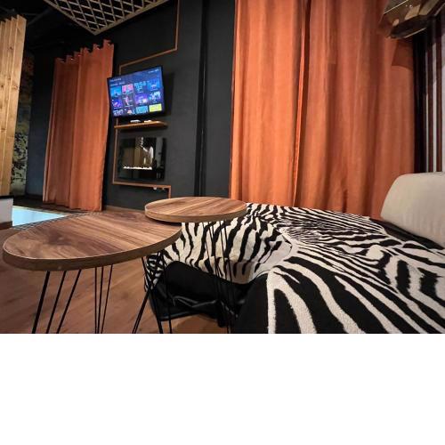Deluxe 4GRAN VIA luxury suite