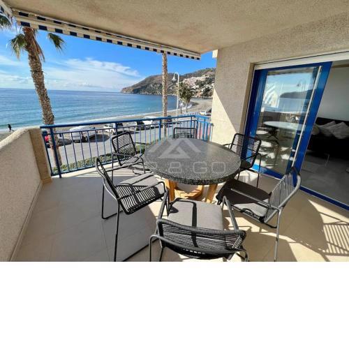Deluxe apartment sea views La Herradura