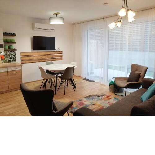 Deluxe Apartment SUSANNA