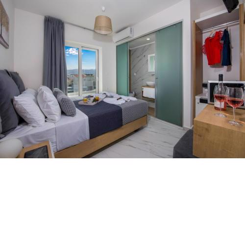 Deluxe City Hotel