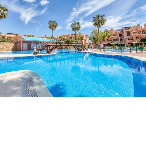 Deluxe relax apartment with pool