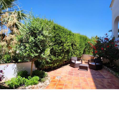 Deluxe Studio ATHOS 50 MP Garden patio BENALMADENA Golf & Beach