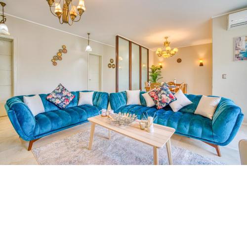 Deluxe Suites by Elegant Hospitality